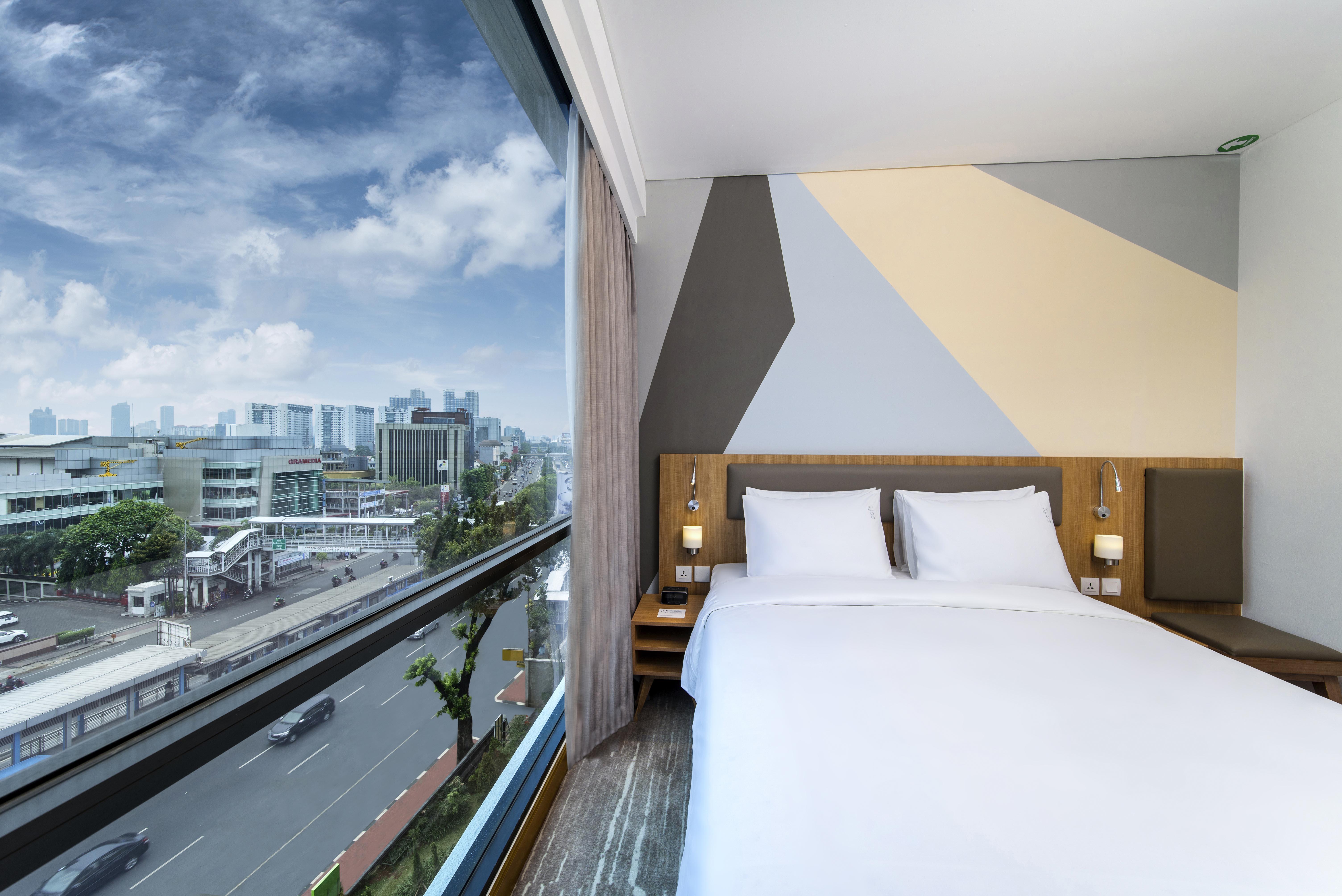 Holiday Inn Express Jakarta Matraman By Ihg מראה חיצוני תמונה