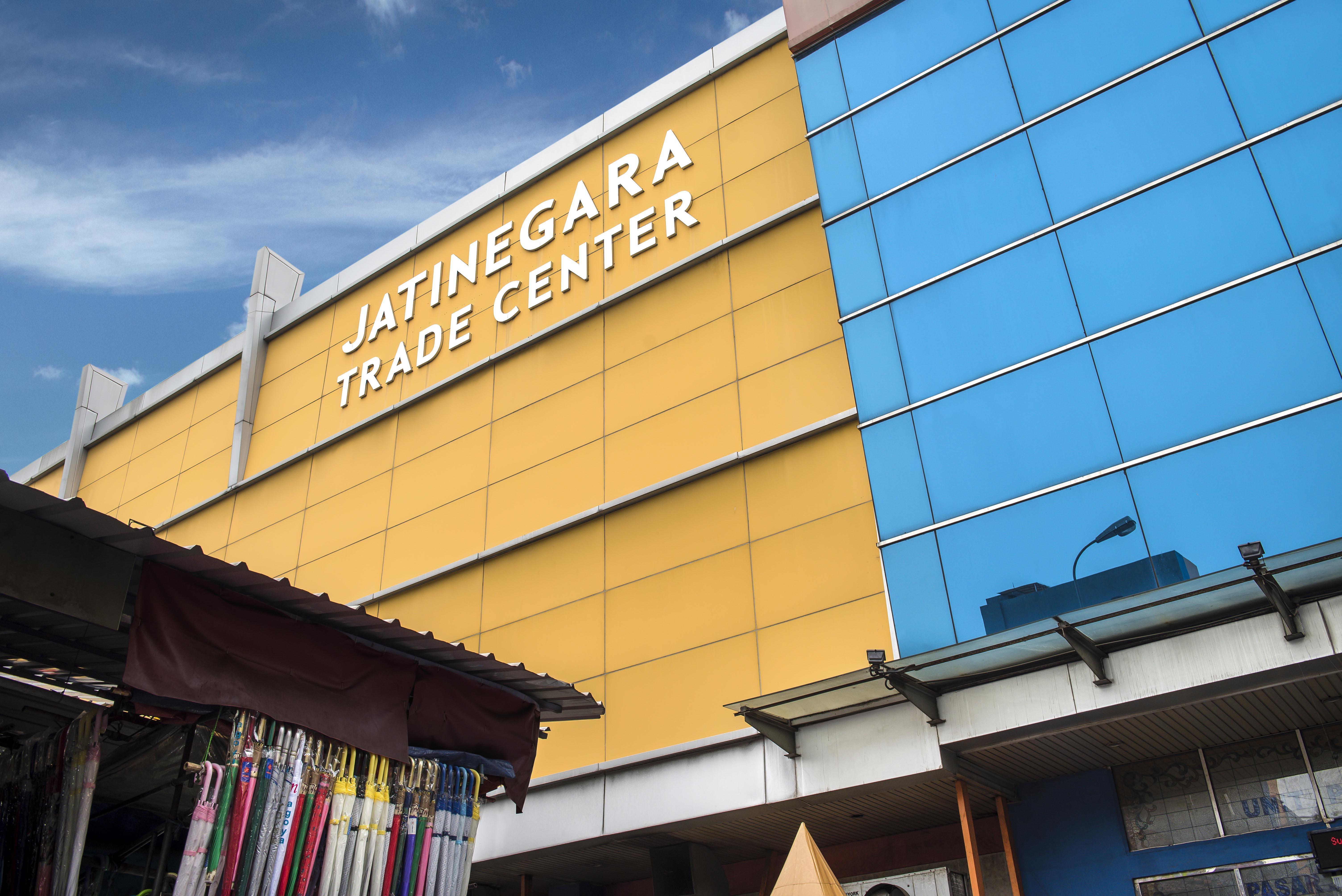 Holiday Inn Express Jakarta Matraman By Ihg מראה חיצוני תמונה